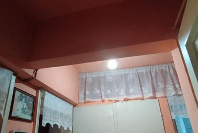 Apartament cu 3 camere semidecomandat în Lupeni - 1