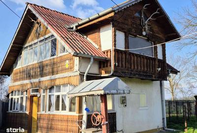 Casă cu 2 camere cu Teren 3052 Mp în Jugureni - 1
