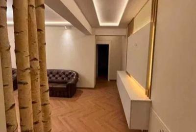 Apartament cu 3 camere semidecomandat în Central - 3