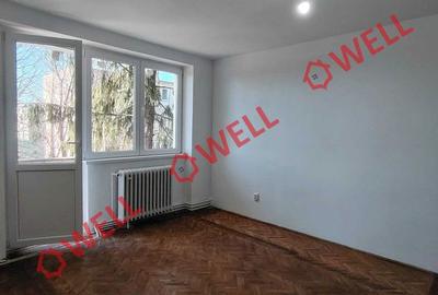 Apartament cu 3 camere semidecomandat în Central