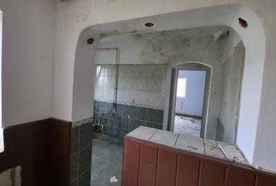 Apartament cu 4 camere semidecomandat în Central - 5