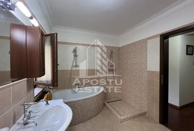 Vila spatioasa cu finisaje deosebite - 10