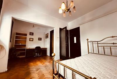 Apartament cu 2 camere decomandat în Universitate - 3