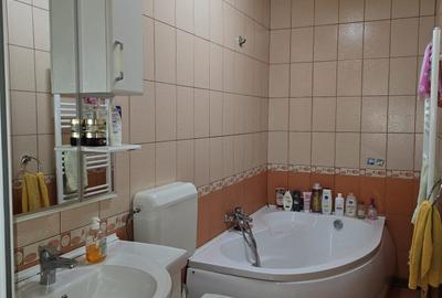 Apartament cu terasa la parterul unei vile - 8