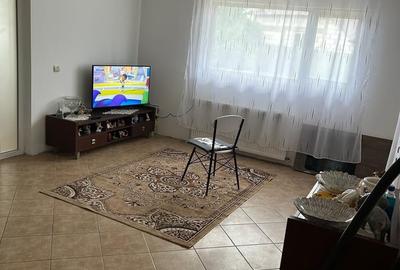 Casă cu 3 camere cu Teren 1000 Mp în Central - 1