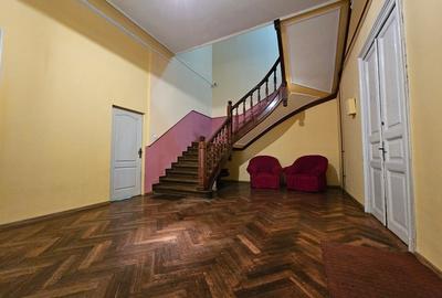 Apartament cu 5 camere decomandat în Victoriei - 3