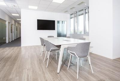 Spațiu de birou privat pentru 3 persoane în Regus Sun Business Centre - 6