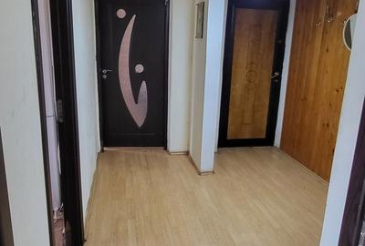 Apartament cu 2 camere decomandat în Nufărul - 7