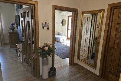 Apartament cu 3 camere în Central - 2