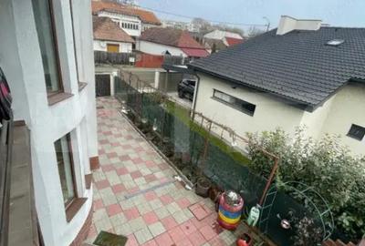Casă cu 4 camere cu Teren 324 Mp în Unirii - 2