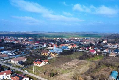 Teren de 1200 mp, în Bucovăț
