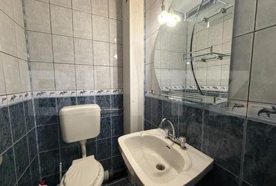 Apartament cu 3 camere decomandat în Central - 2