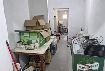 Spațiu comercial, de 67 mp, în Central - 6