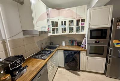 Apartament luminos 3 camere si terasa de 25 mp in zona metrou Jiului - 14