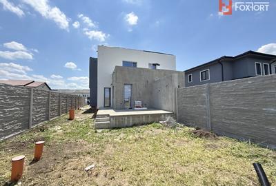 Duplex cu 3 camere cu Teren 247 Mp în Săcălaz - 2