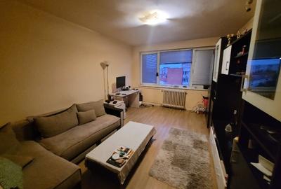 Super locatie! Apartament  2 camere, decomandat! - 2