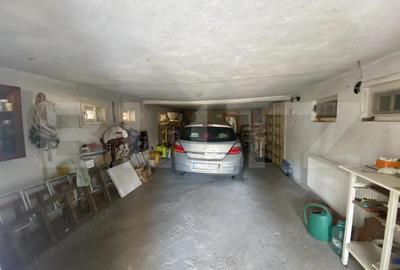 Casa spa?ioasa 350 mp utili, curte amenajata ?i garaj Casa spa?ioasa 350 mp utili, curte amenajata ?i garaj - 15