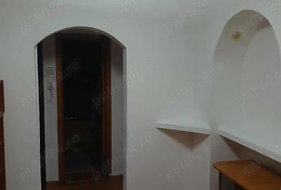 Apartament cu 2 camere decomandat în Central - 1