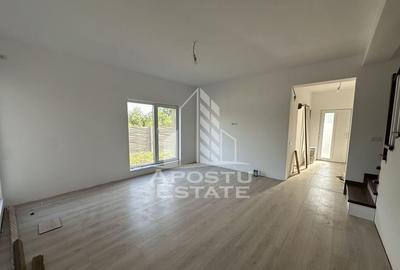 Casă cu 5 camere cu Teren 470 Mp în Ghiroda - 2