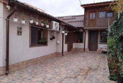 Casă cu 4 camere cu Teren 150 Mp în Inel I - 1