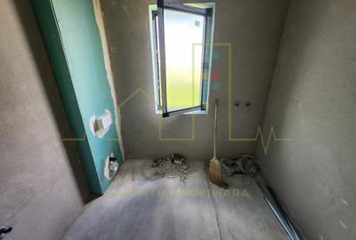 Giroc, zona Esso, etaj intermediar, etaj 2, bloc nou 2025 - 4