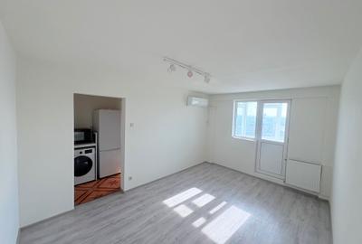 Apartament cu 3 camere semidecomandat în Berceni - 4