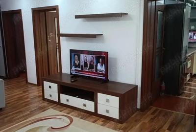 Inchiriez apartament 3 camere - 2