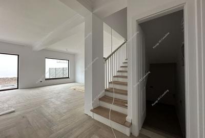 Duplex Decomandat 4 camere | 250mp Teren | Freidorf