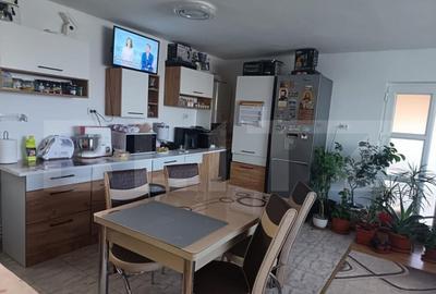 Casa complet mobilata , 3 camere , Seciu , Vedere Panoramica - 2