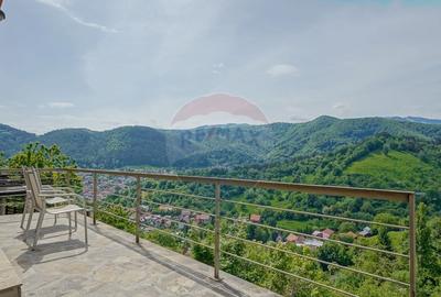 Casă cu 7 camere cu Garaj în Drumul Poienii - 3