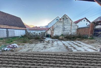 Casă cu 2 camere cu Teren 351 Mp în Sadu - 5