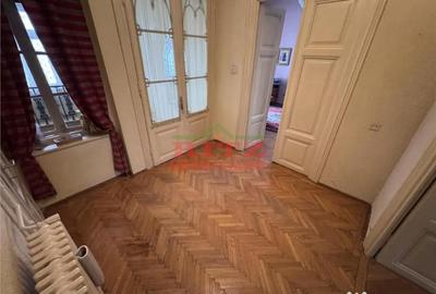Casă cu 7 camere cu Teren 938 Mp în Central - 14