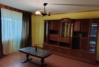 Apartament cu 4 camere în Central - 2