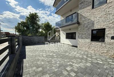 Apartament cu 2 camere de vanzare in Sebes 79 mp utli + 90 mp curte. - 1