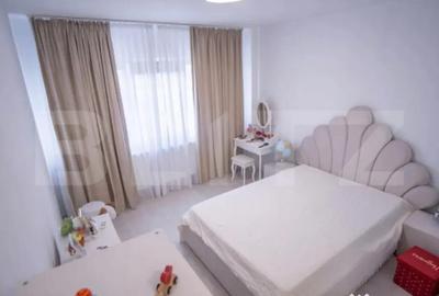 Apartament cu 3 camere semidecomandat în Central - 2