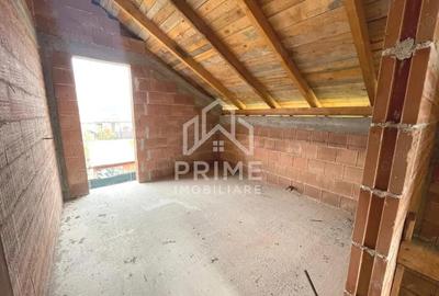 Casă cu Teren 690 Mp în Ampoi 3 - 7