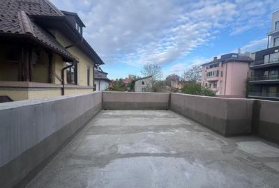 Casă cu 5 camere cu Canalizare în Dorobanți - 11