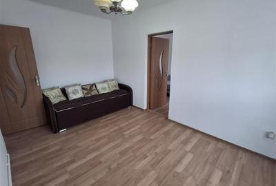 Apartament cu 3 camere semidecomandat în Țiglari - 8