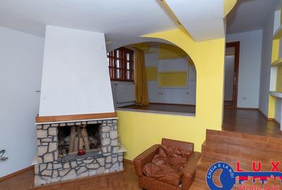 Casă cu 4 camere cu Teren 110 Mp în Central - 30