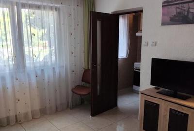 Brancoveanu stradal etaj 1 fara balcon - 2