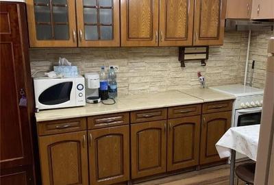 2 camere Eroii Revolutiei - 1