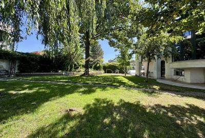 Vila cu 5 camere *344mp* + 800mp Teren // Zona Bucurestii Noi - 54