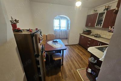 Apartament cu 3 camere, de vanzare in Curtea de Arge?. Apartament cu 3 camere, de vanzare in Curtea de Arge?. - 3