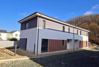 Duplex cu 4 camere cu Canalizare în Florești - 3