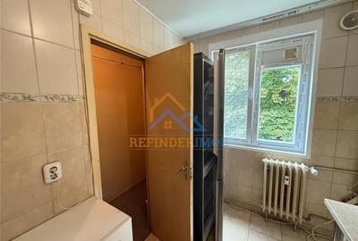 Vanzare apartament 3 camere, decomandat, etaj 1 zona Drumul Taberei - 12