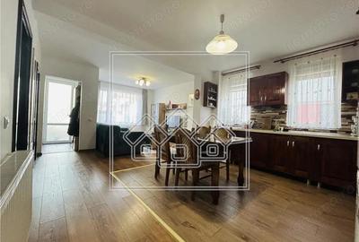 Casa cu 82 mp utili, gradina de 30 mp, Calea Cisnadiei - 8