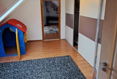 Apartament cu 4 camere decomandat în Contactoare - 6
