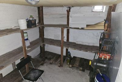 Casa 4 camere - curte 400mp Sector 4 - Luica -Giurgiului -Piata Resita Casa 4 camere - curte 400mp Sector 4 - Luica -Giurgiului -Piata Resita - 16