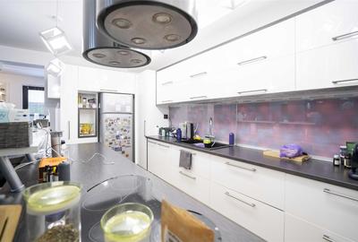 Casă individuală cu 5 camere decomandat cu Teren 238 Mp în Ultracentral - 15