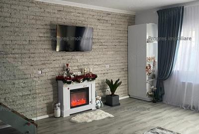 Casă cu 3 camere în Dumbrăvița